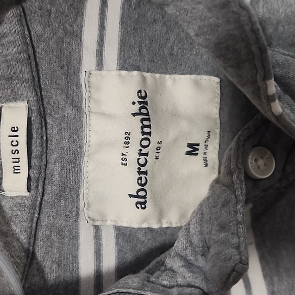 Boys Assorted Top Bundle Sz M - Picture 5 of 11